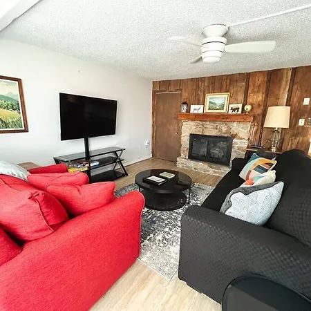 Cozy & Peaceful View - Walk2Resort - Fireplace Sugar Mountain Exterior photo